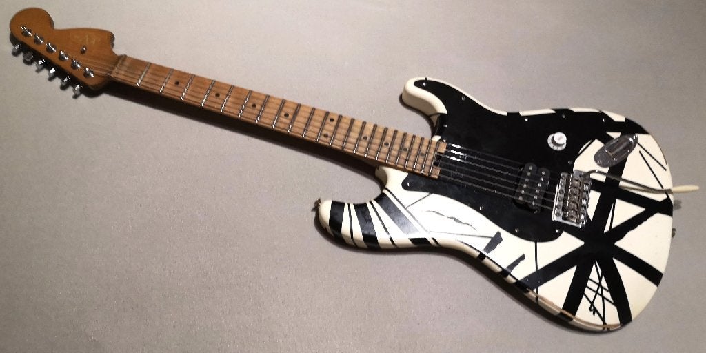 Eddy Van Halen EVH  Fender Eruption 78 Relic état neuf, Enlèvement ou Envoi, Neuf, Solid body, Fender