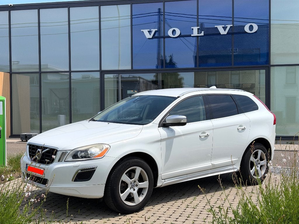 Volvo XC60 R-Design 5-cilinder * 1e propeller * 0456020482, Auto's, Euro 5, 1800 kg, 149 g/km, Wit