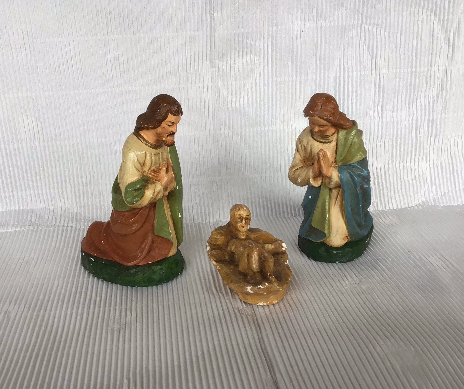 Jozef Maria en kind Jezus beelden uit de kerststal, Enlèvement ou Envoi