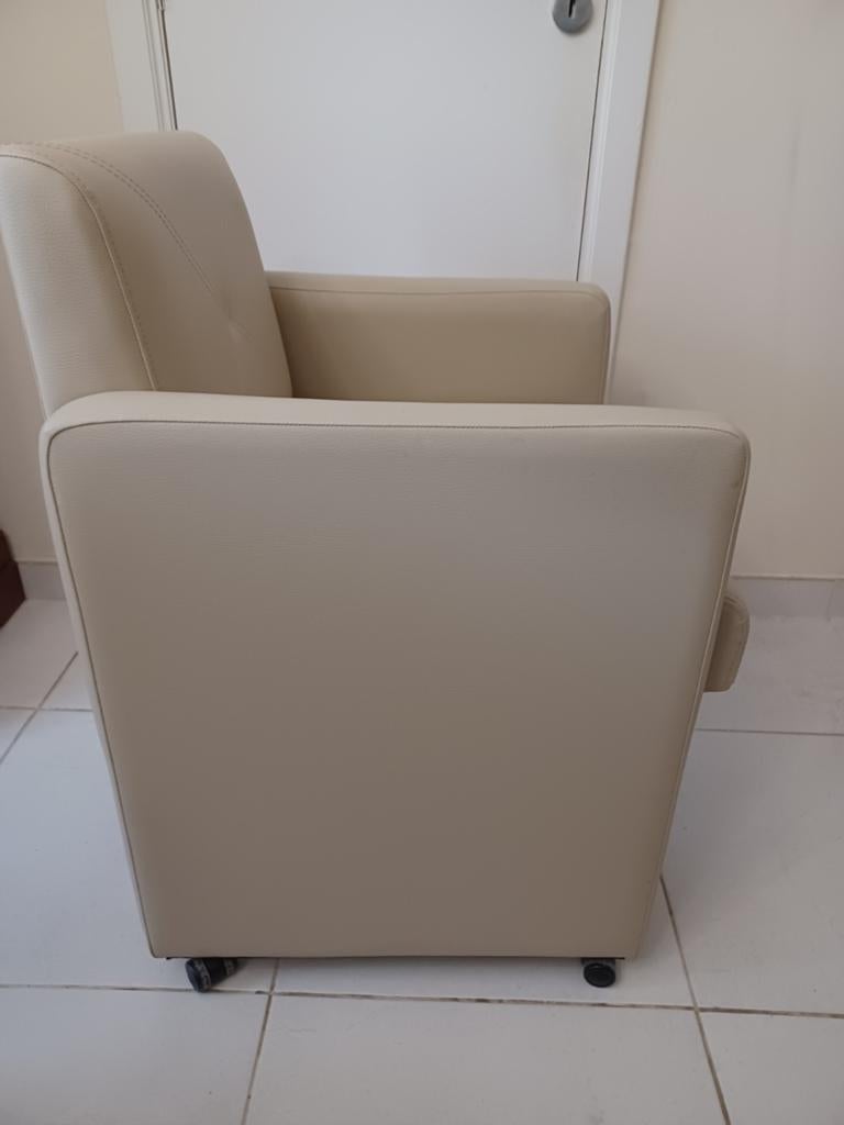 Fauteuil cuir beige sur roulettes, Enlèvement, Cuir