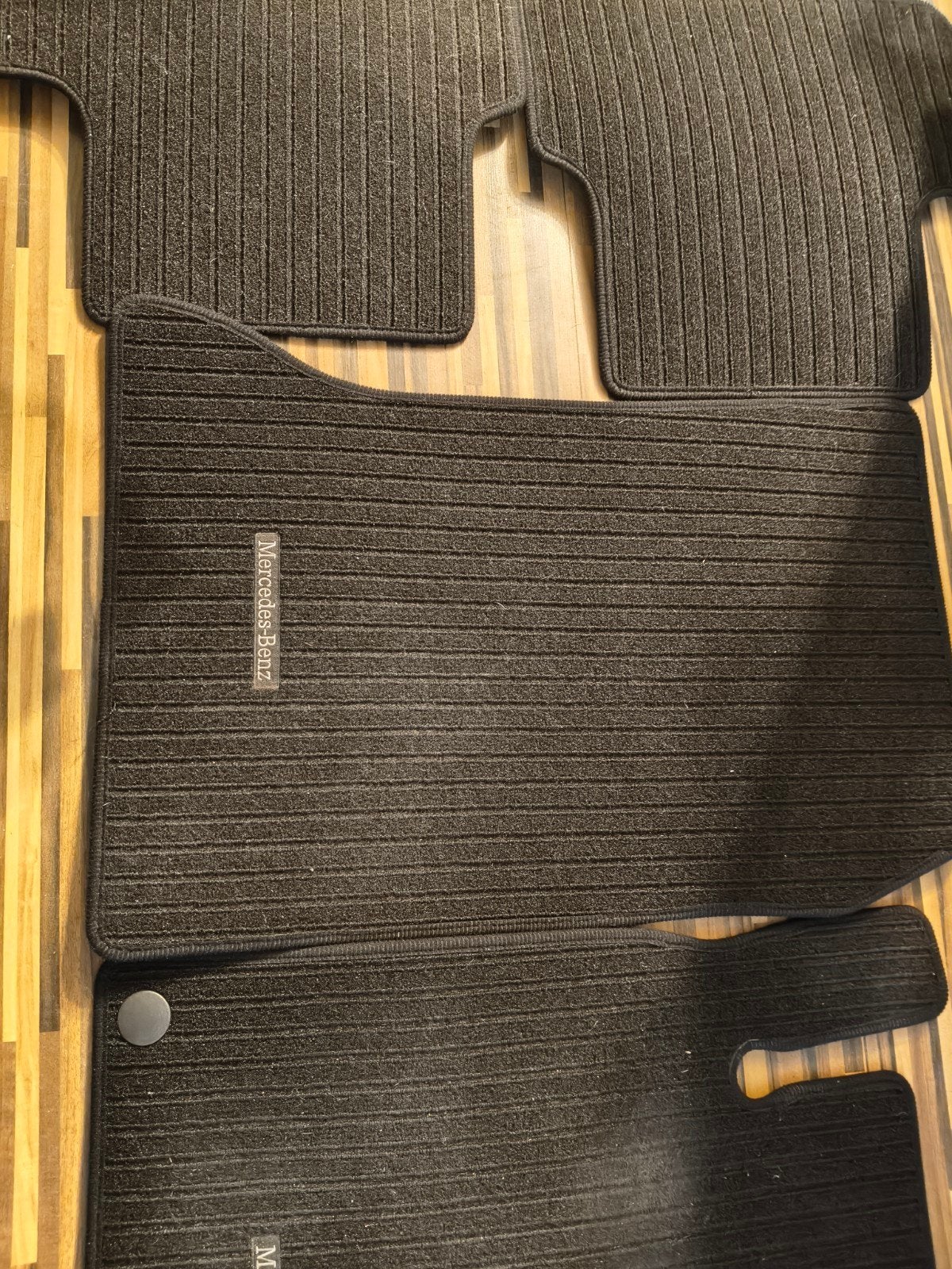 tapis original classe A w176, Enlèvement, Comme neuf