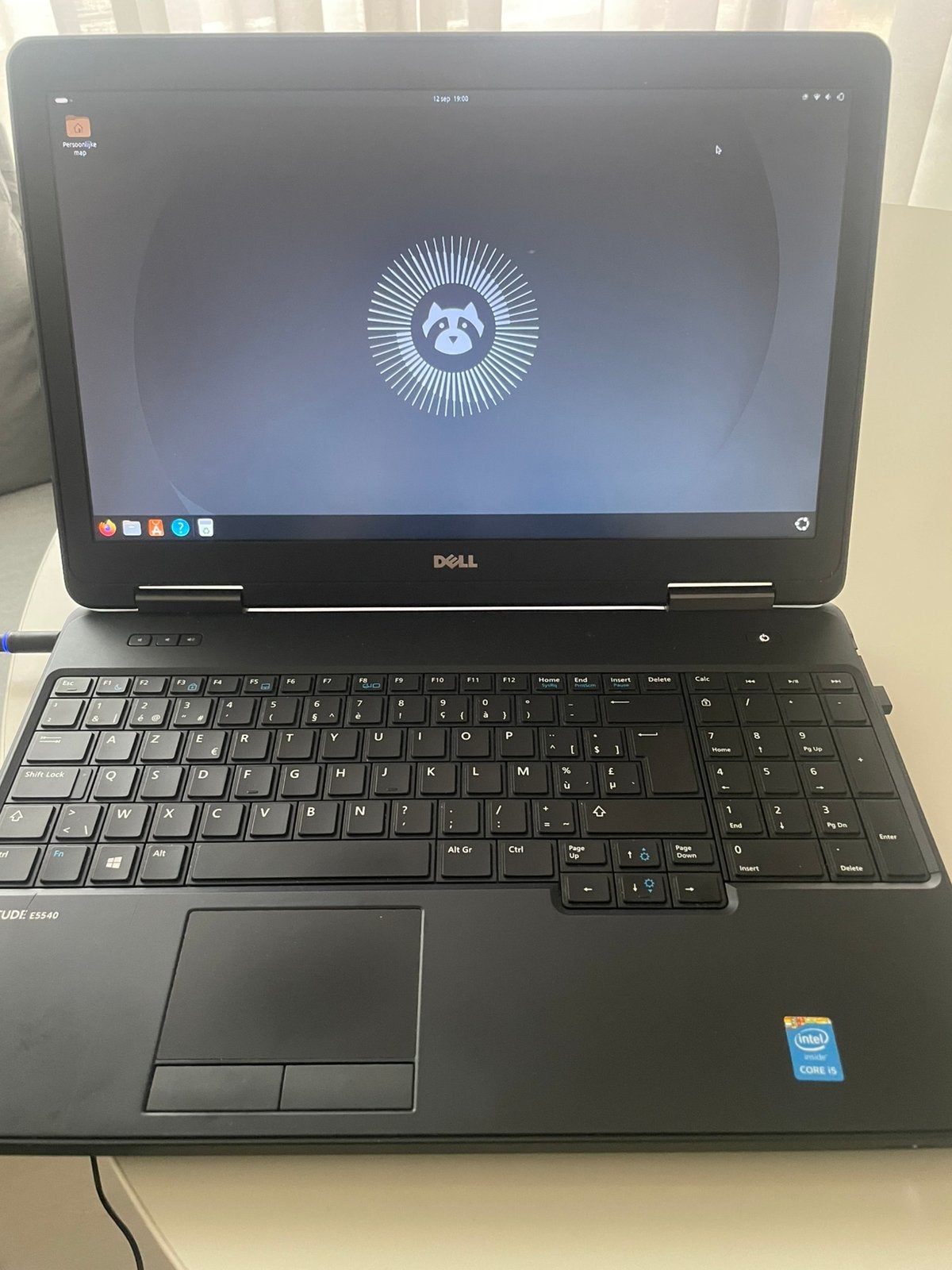 DELL LATITUDE E5540 UBUNTU, Computers en Software, Ophalen, Gebruikt, 2 tot 3 Ghz, 15 inch