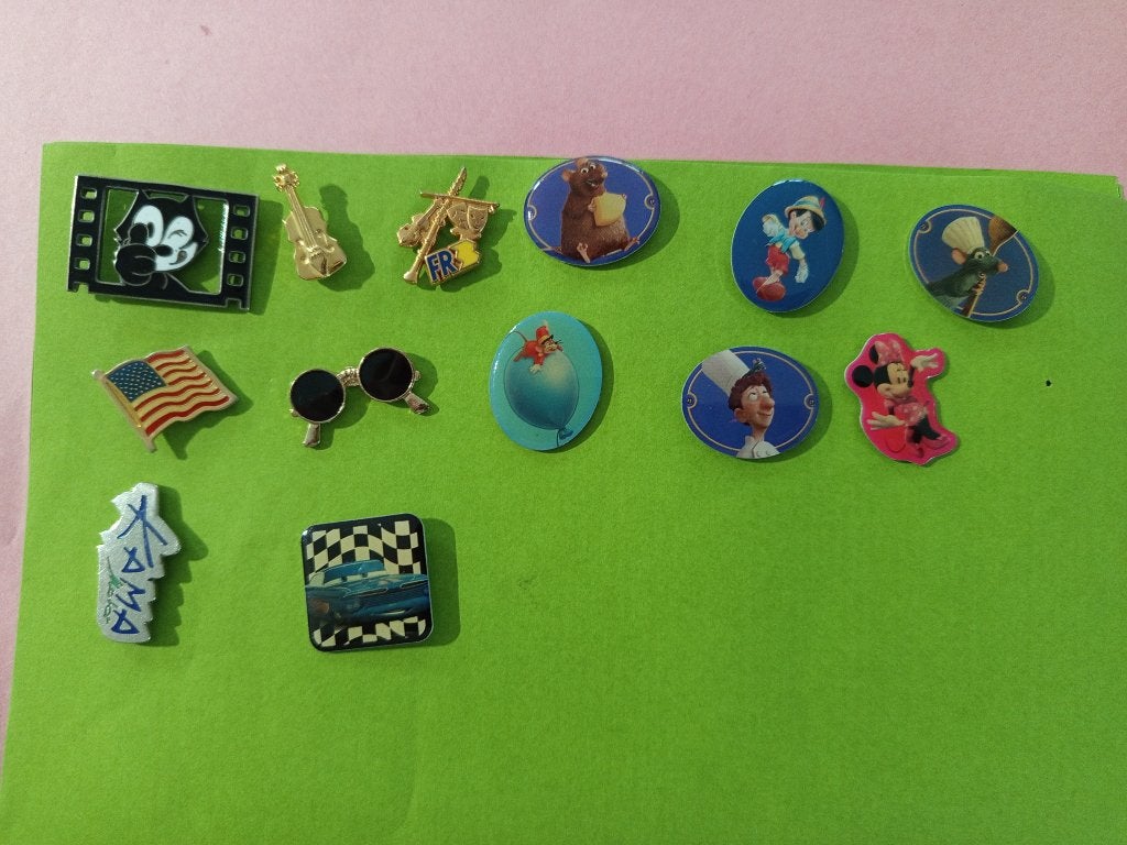 Pin's collection, Enlèvement ou Envoi, Comme neuf