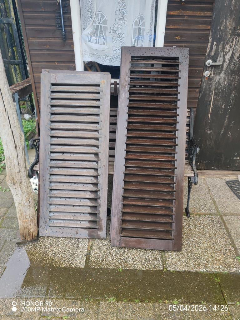 Set van 4 prachtige houten louvre luiken / shutters, Ophalen
