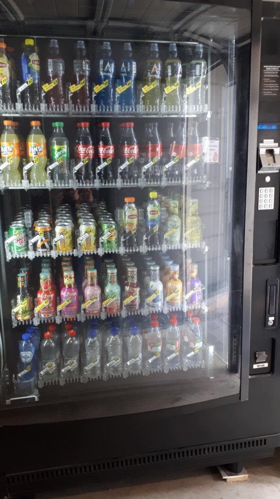 DRANK AUTOMAAT VENDO, Zakelijke goederen, Ophalen, Dranken