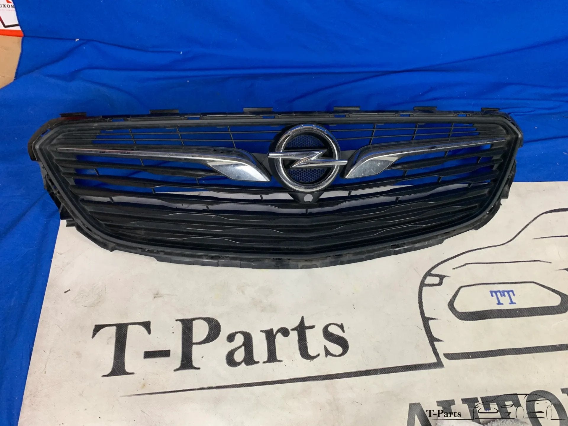 opel insignia grille rooster SCHADE 39101455, Info@fabrikant.eu, Opel, Bumper, Fabrikantstraat 1
1000 AA  Amsterdam