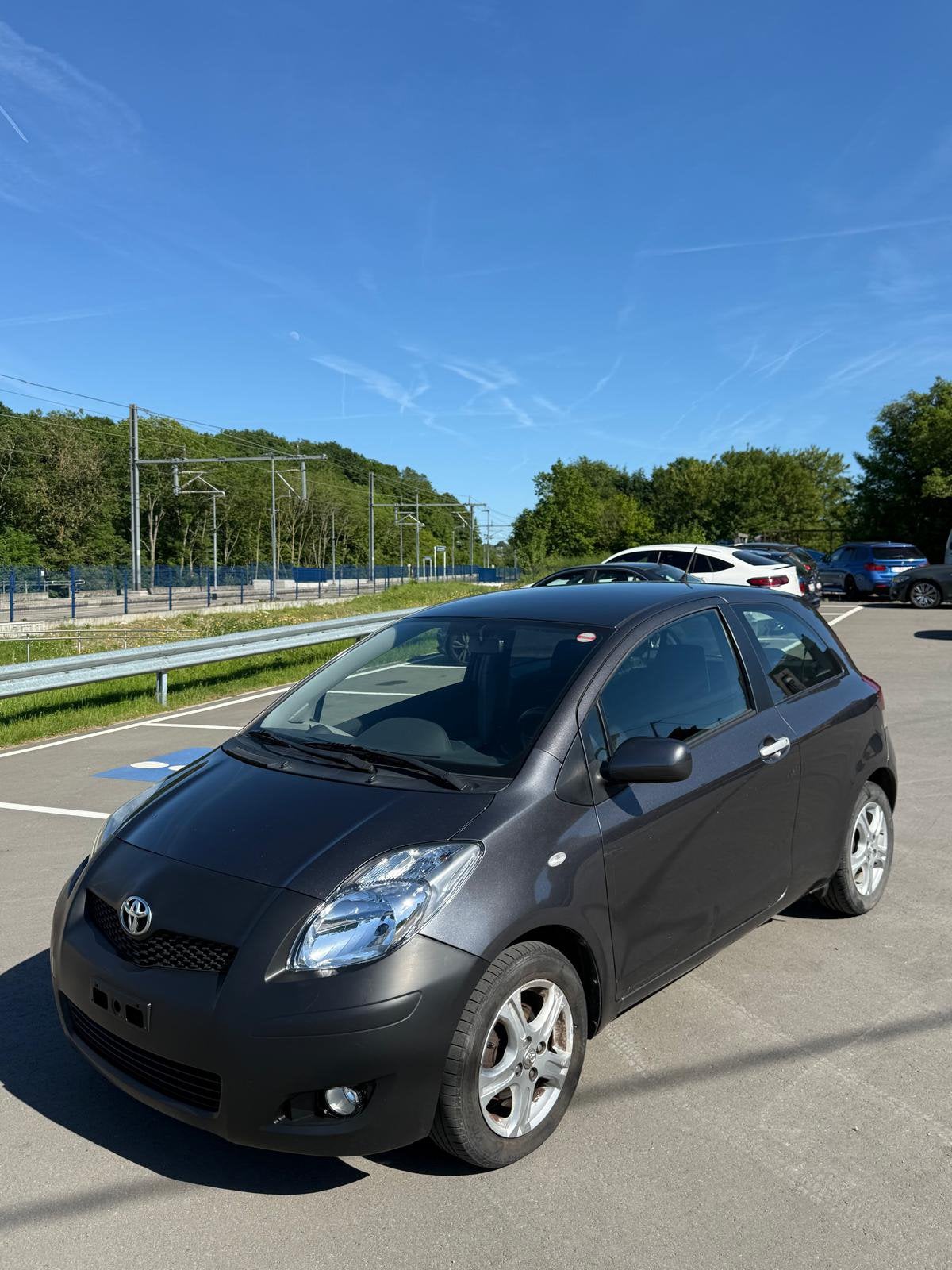 Toyota Yaris 150 000km avec contrôle technique 3000€ a disc., Euro 5, Achat, Alarme, 5 places