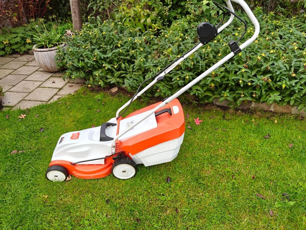 Tondeuse à gazon à accu Stihl RMA 235, Jardin & Terrasse, Tondeuses à gazon sur batterie, Sthill, Tondeuse rotative, 30 à 39 cm