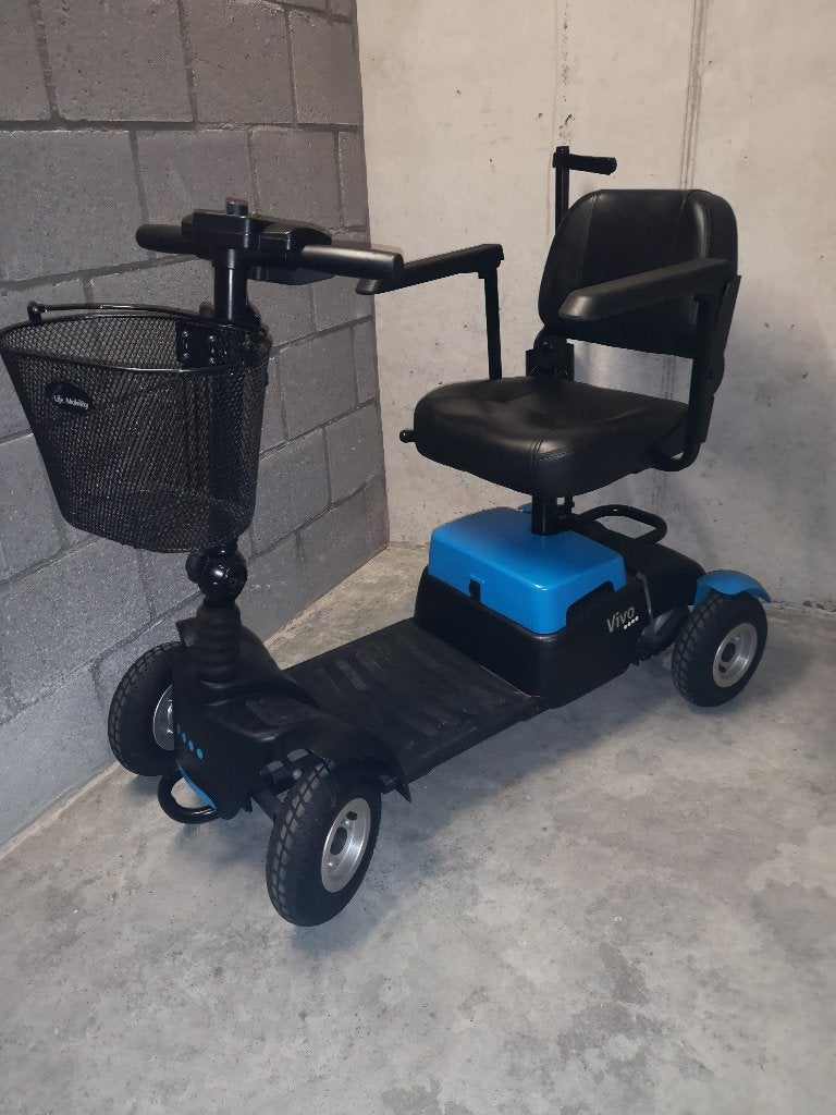 scootmobiel vivo+(2021)in showroomstaat !( zo goed als nieuw, 10 km/u of minder, 16 t/m 25 km, Zo goed als nieuw, Ophalen