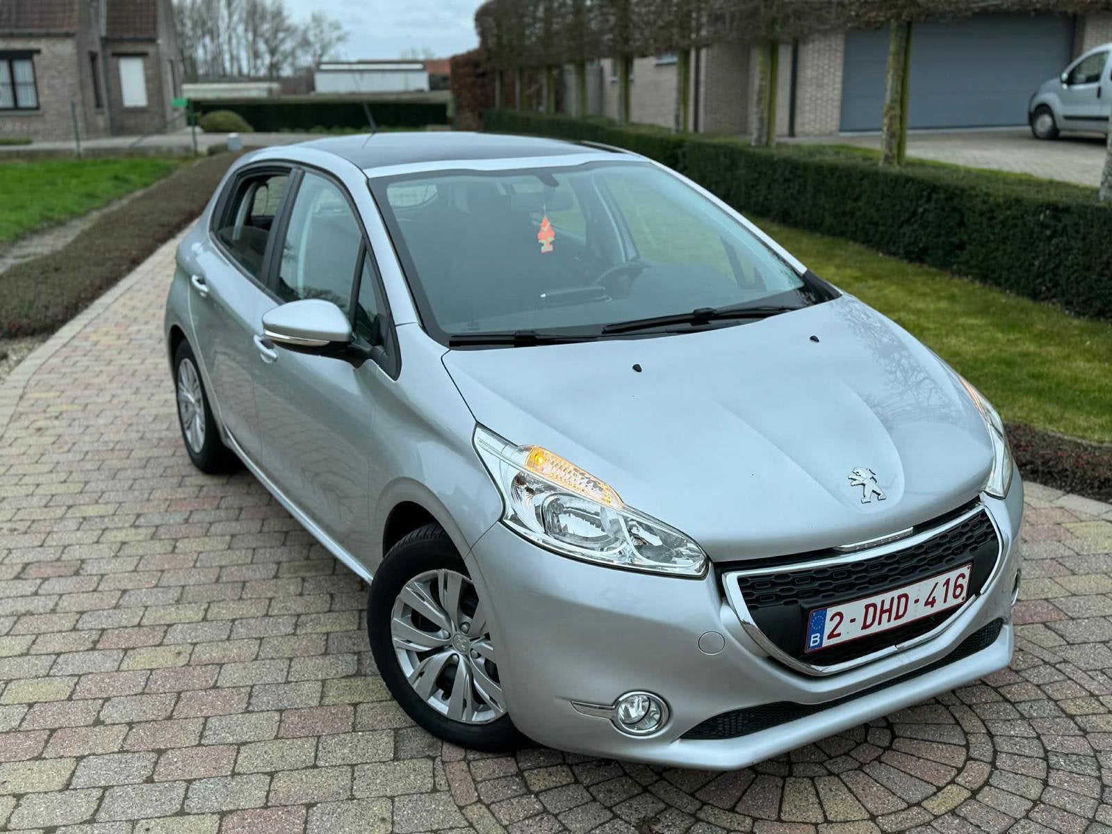 Peugeot 208 1.2 VTi 5 portes, Achat, 4 portes, Boîte manuelle, Noir