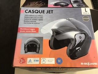 Twee jet helmen, Motoren, Ophalen
