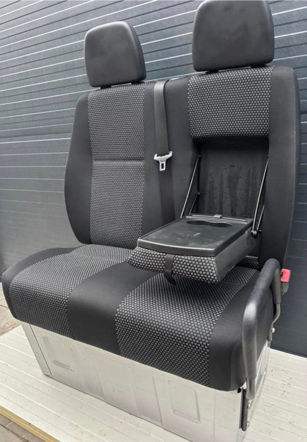Stoelen bank 2persoons Mercedes Sprinter crafter voorbank, Auto-onderdelen, Interieur en Bekleding, Ophalen, Volkswagen