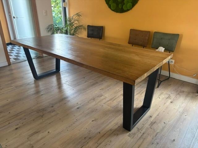 Eettafel 6 personen met zwart metalen poten, Ophalen, 100 tot 150 cm, 200 cm of meer, Vijf personen of meer