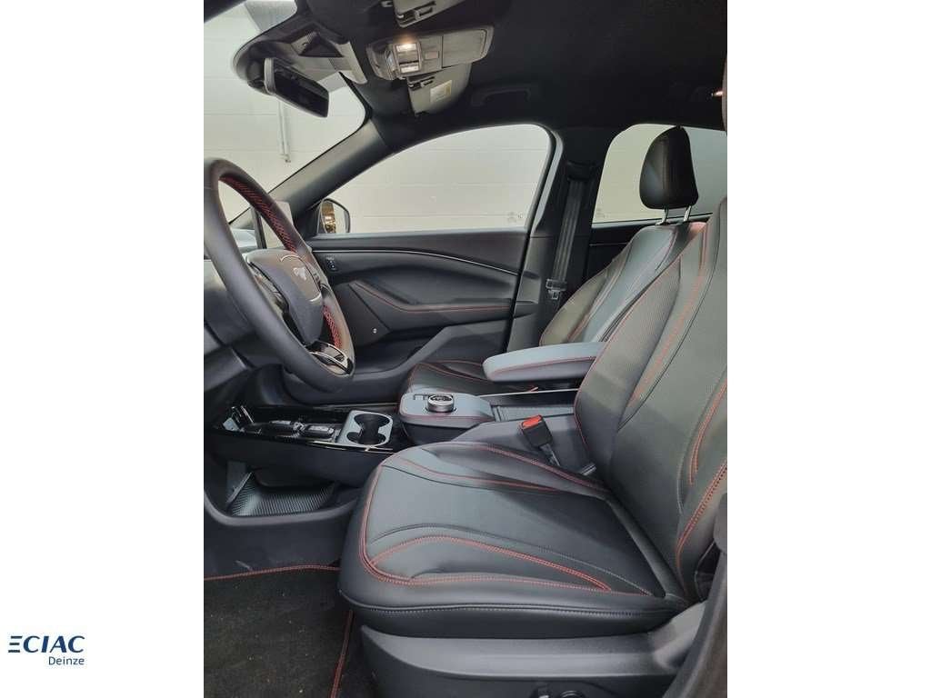 Ford Mustang AWD - Technologie Pack - Garantie tot 09/2028, Autos, Rouge, Achat, Ordinateur de bord, Entreprise