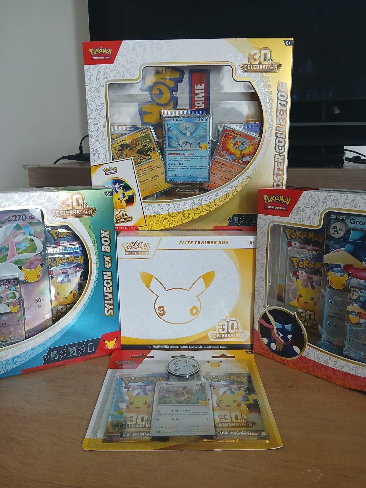 LEUVEN ~ 30th celebration sealed pokemon collectie, Ophalen