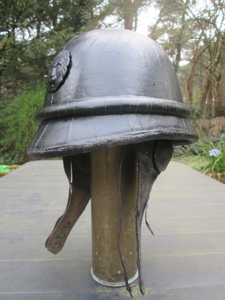 Belgische motorhelm ABBL Rijkswacht doorgedragen LEVIOR M38., Enlèvement ou Envoi, Gendarmerie