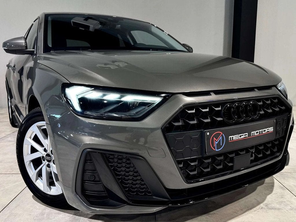 Audi A1 1.0i TFSi 95CV S-LiNE" !1109KM! TVA/BTW ViRTUAL COCK, Autos, Audi, Entreprise, Achat, A1, Airbags, Air conditionné, Alarme