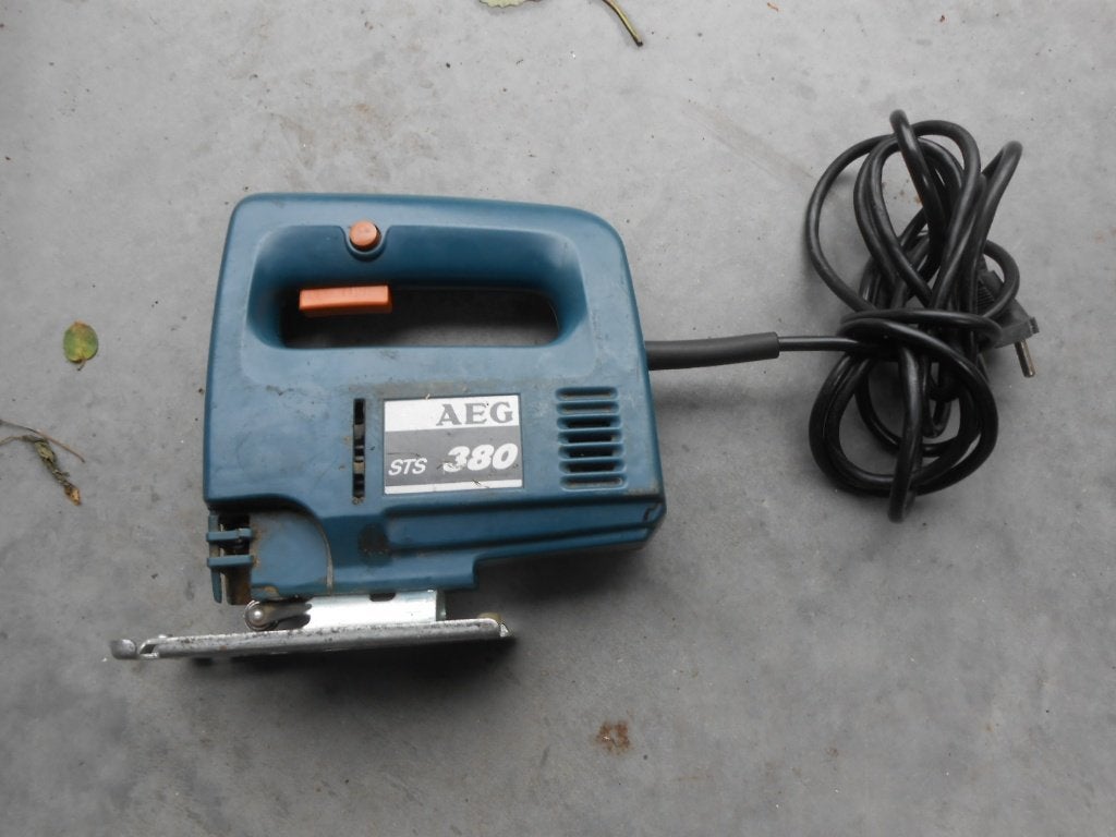 decoupeerzaag  AEG STS380 380Watt - onderdelen, AEG, Gebruikt, Decoupeerzaag, 600 tot 1200 watt