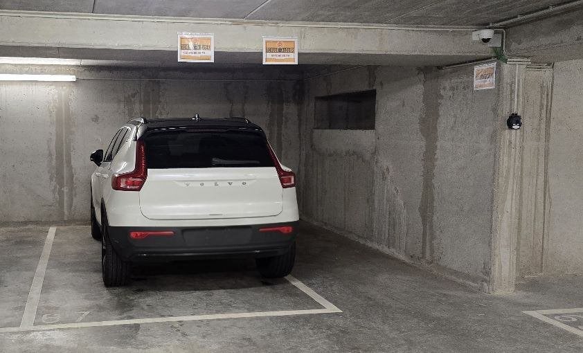 PARKING FOR RENT, TE HUUR - 1030 Brussel, Brussel