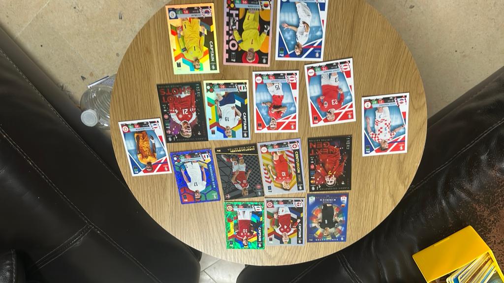 Goede voetbalkaarten topps match attax 2024, Verzamelen, Sportartikelen en Voetbal, Ophalen, Zo goed als nieuw, Spelerskaart
