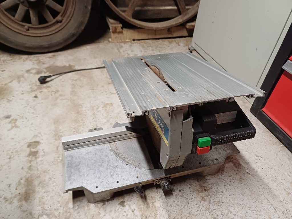 Virutex zaagmachine, Ophalen, Gebruikt, 1200 watt of meer, Afkortzaag
