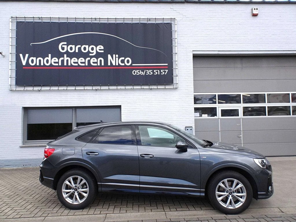 Audi Q3 Sportback 45TFSie PHEV S-Line (180 kW) CARPLAY,ADAPT, Auto's, Automaat, Gebruikt, 4 cilinders, 5 zetels