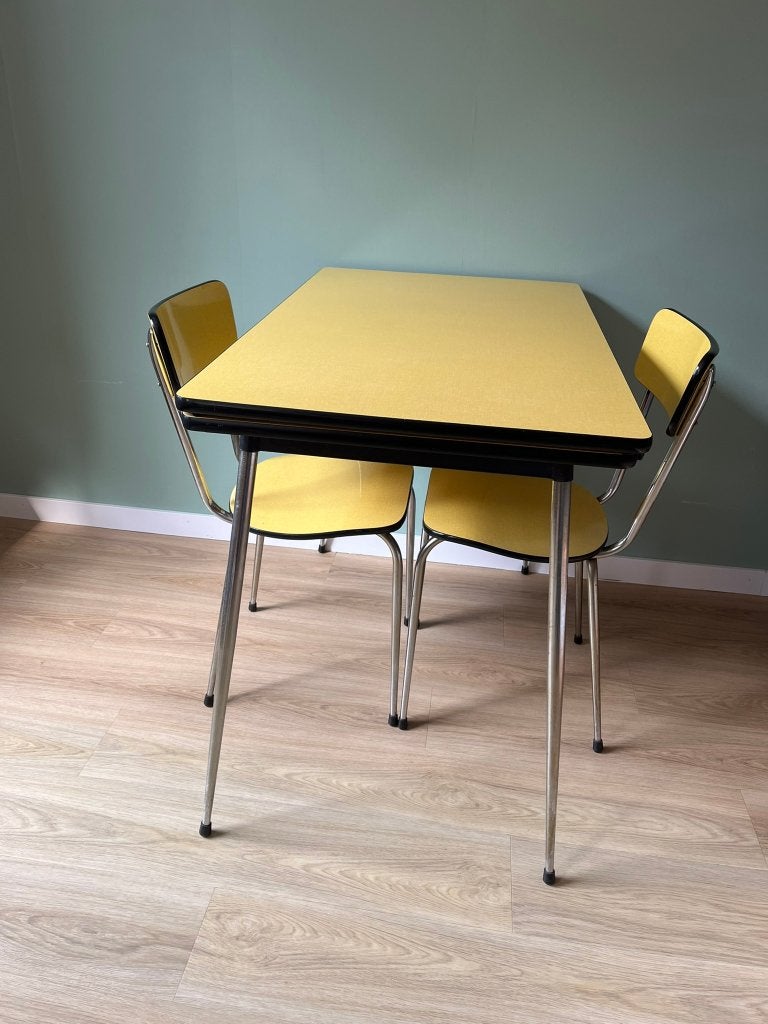 Table et chaises de salle à manger en formica jaune, 100 à 150 cm, Vintage jaren 60, Quatre personnes, Métal