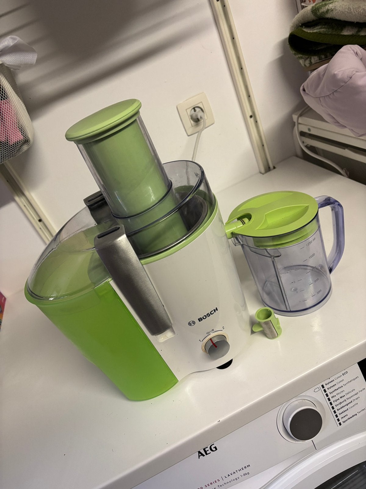 Centrifugeuse extracteur de jus Bosh VitaJuice2, Electroménager, Enlèvement, Comme neuf