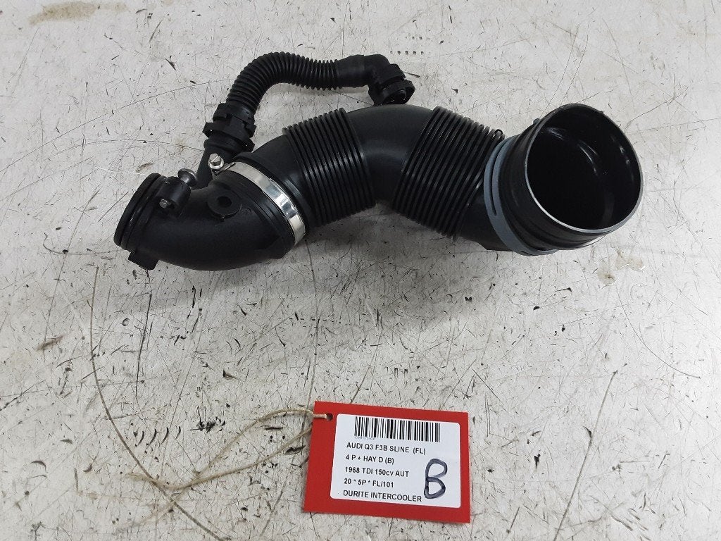 INTERCOOLER SLANG Audi Q3 (F3B) (5Q0129635), Info@audi.de, Audi, Audi AG, Gebruikt