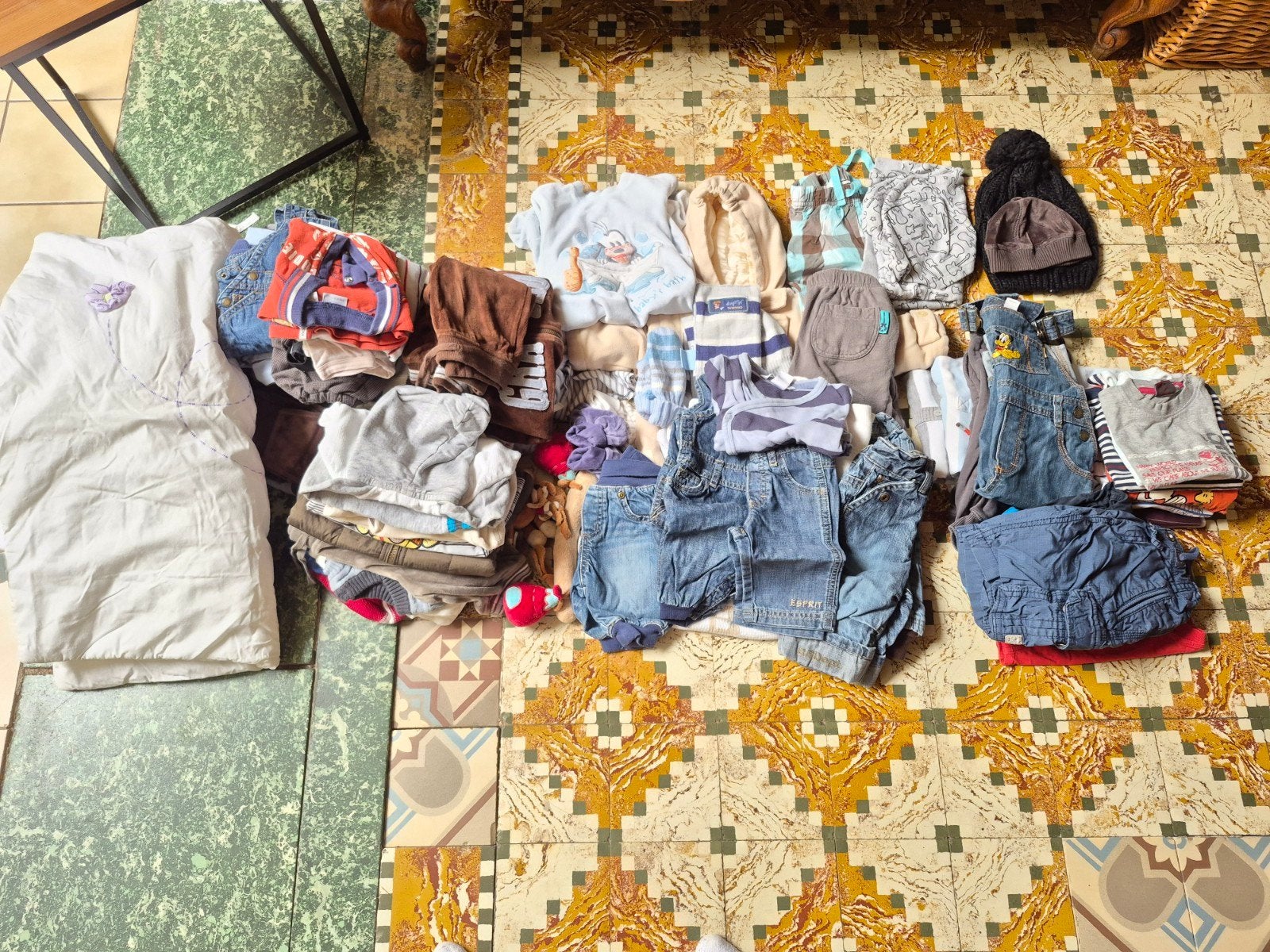 Lot de vêtements bébé garçon de 0 à 12mois, Enfants & Bébés, Enlèvement