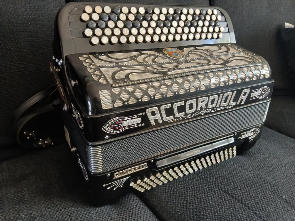 ACCORDIOLA CONCERTO 4 KORIG BLAUWEPLAATJE, Ophalen, Accordiola
