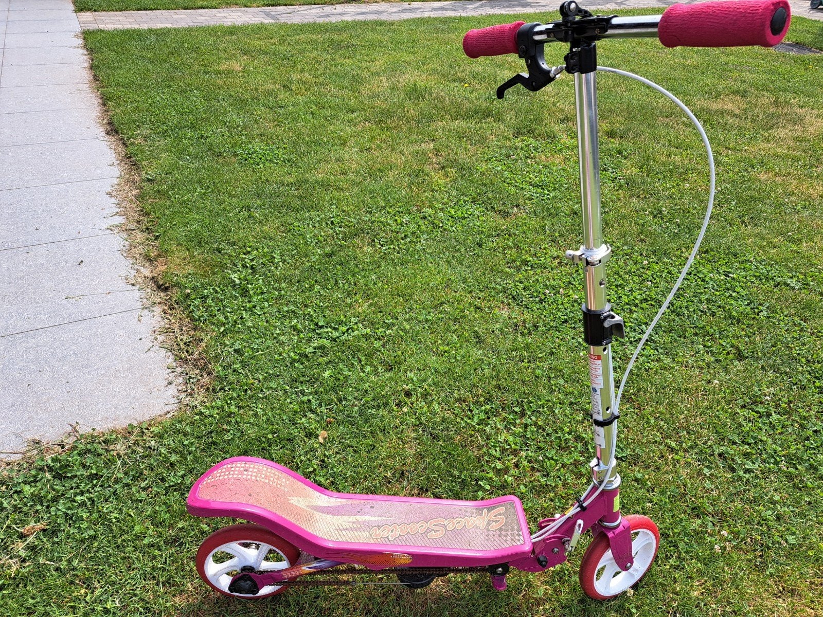 Space scooter roos, Ophalen
