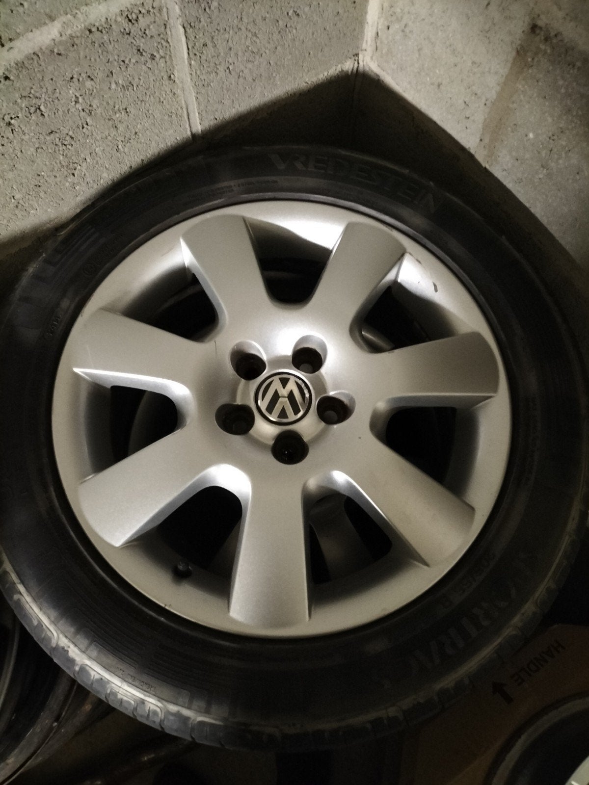 Golf4/Bora 5X100 16", Auto-onderdelen, Banden en Velgen, Ophalen, Band(en)
