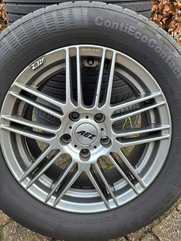 Velgen AEZ 16 inch met zomerbanden Continental., Ophalen, Gebruikt, 255 mm, Velg(en)