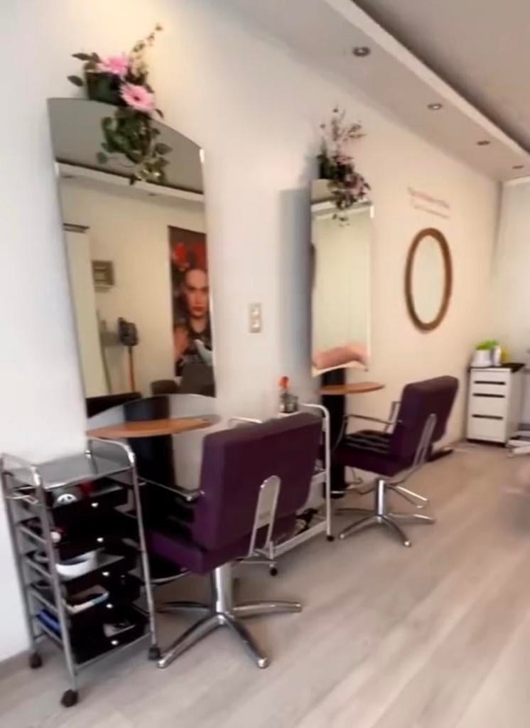 Kappersstoel + spiegel (salon set) – €100, Huis en Inrichting, Ophalen, Gebruikt