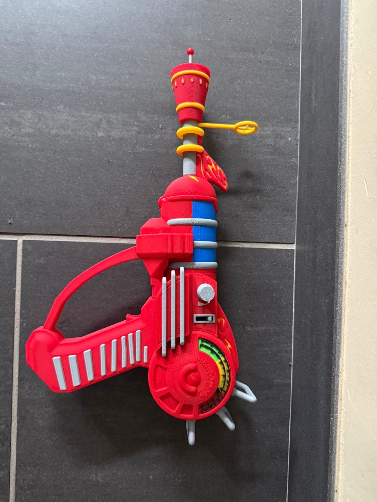 Ray gun call of duty zombies eerste versie., Ophalen, Zo goed als nieuw