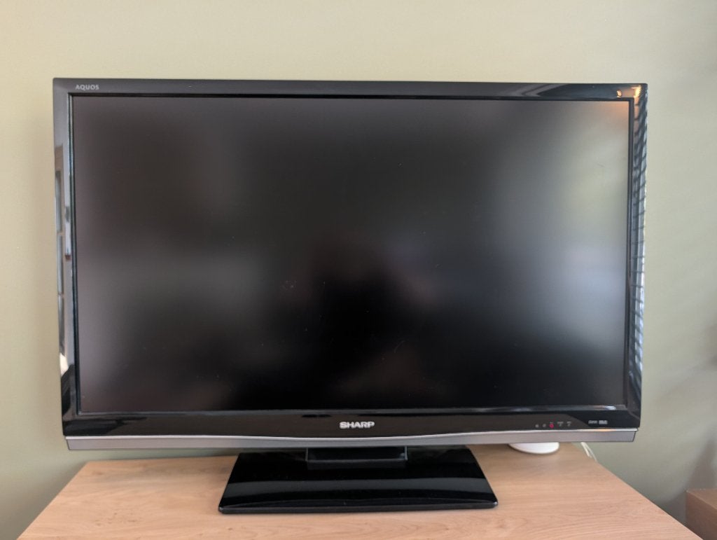 Sharp Aquos LC-46X8E – 46" Full HD LCD TV, 50 Hz, LCD, Enlèvement, Utilisé