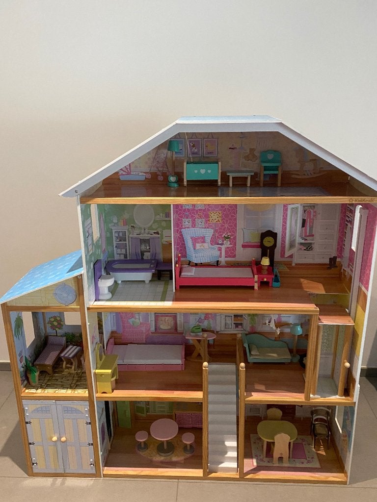 Maison de poupées, Enfants & Bébés, Jouets | Maisons de poupées, Maison de poupées, Enlèvement