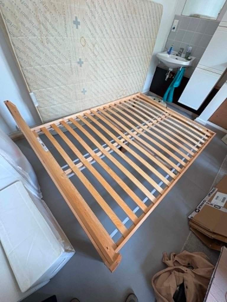 IKEA bedframe 140x200 cm (twijfelaar) incl. lattenbodem, Queen size, Brun, Enlèvement, 200 cm