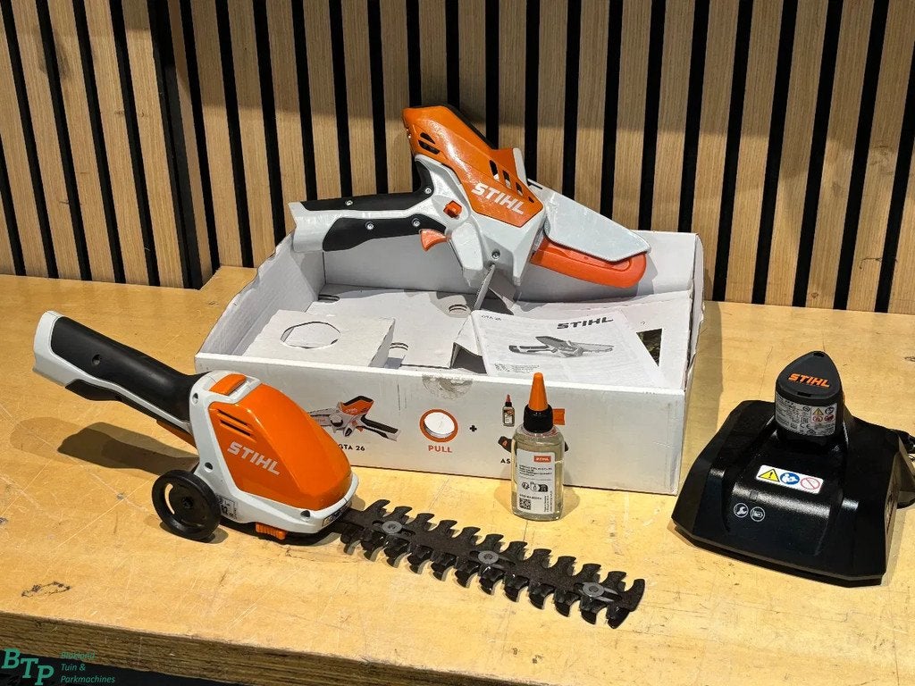 Stihl hsa26 heggenschaar en gta26 snoeizaag gebruikt, Zakelijke goederen, Machines en Bouw | Onderdelen