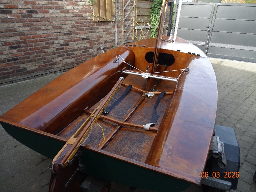 MOTH Europe Roland All Wood-collectie, Watersport en Boten, Open zeilboten, Ophalen, 4 m, 12 m, Zwaard