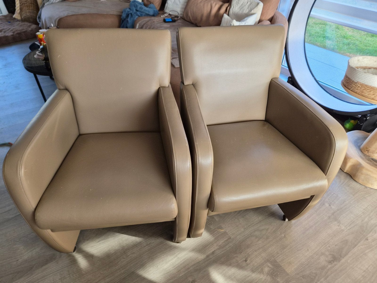gratis op te halen 2 stoelen
Klein beetje krabsporen k, Enlèvement