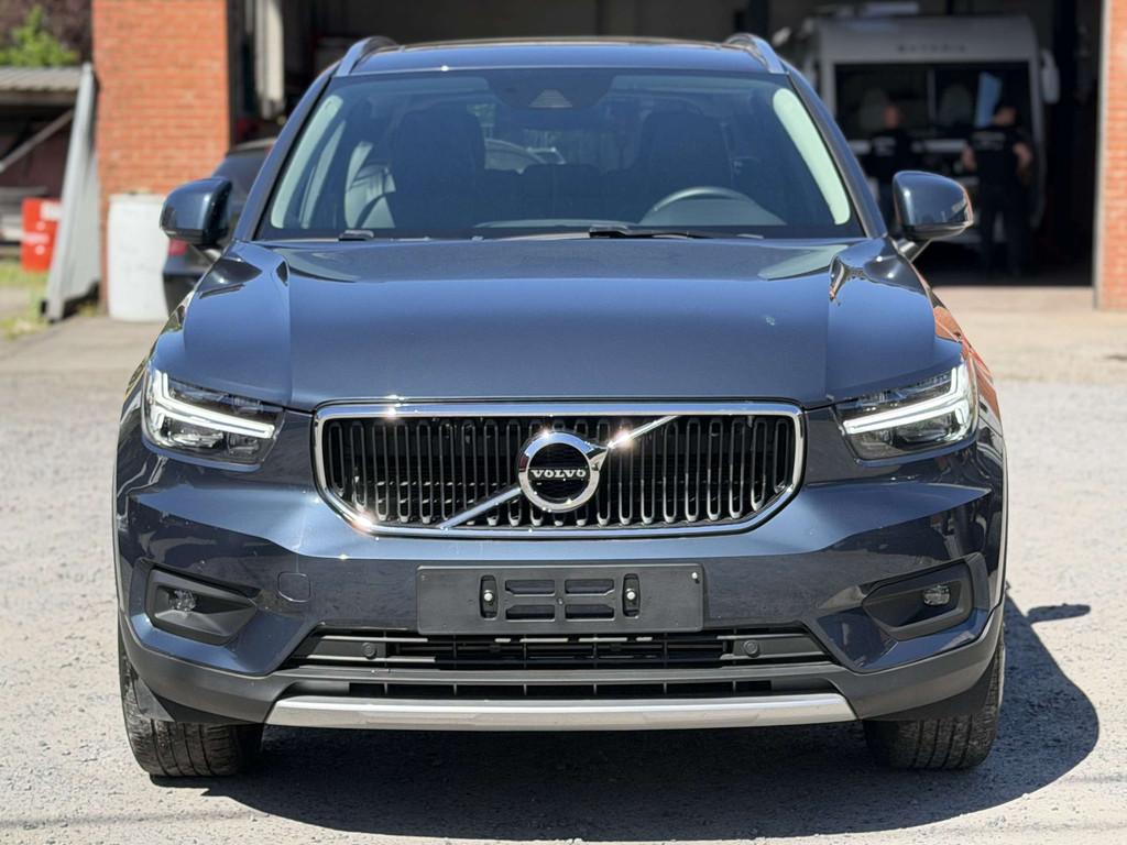 Volvo XC40 XC40 1.5 T2 Momentum Pro MARCHAND/EXPORT, Auto's, Voorwielaandrijving, Gebruikt, Leder, 5 deurs