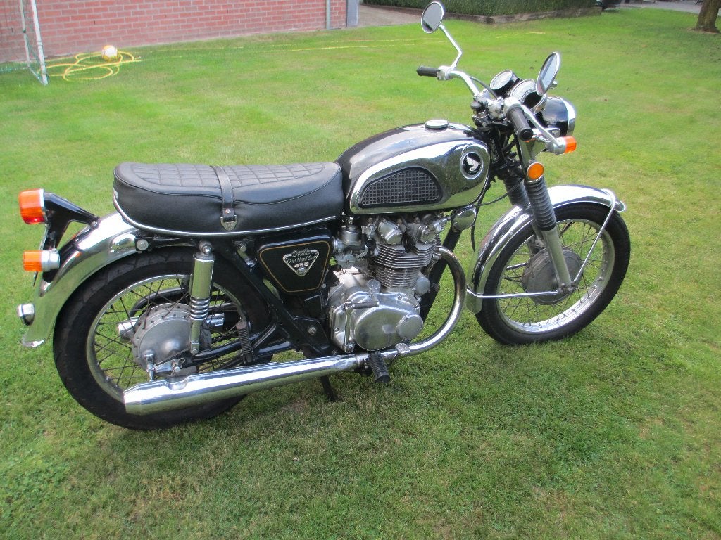 Oldtimer Honda CB 450 K1, opvolger van Black Bomber, Motoren, 2 cilinders, Gebruikt, Particulier, Toermotor