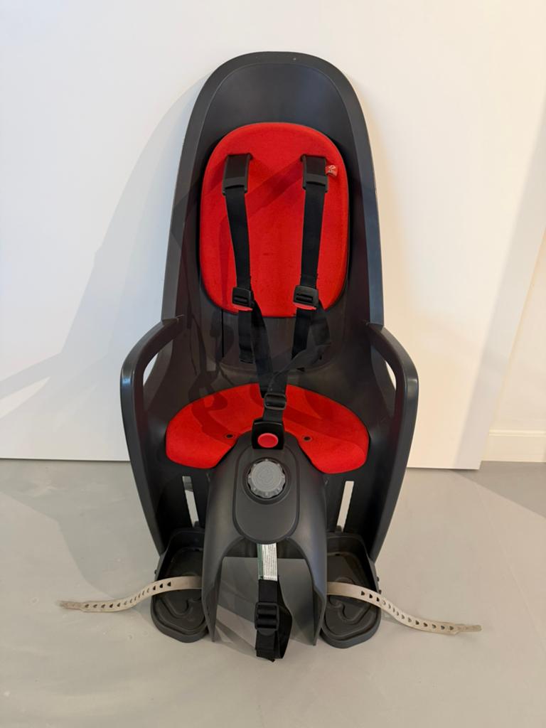 Hamax Caress fietszitje, Vélos & Vélomoteurs, Accessoires vélo | Sièges de vélo, Utilisé, Siège arrière, 9 à 18 kg, Repose-pieds