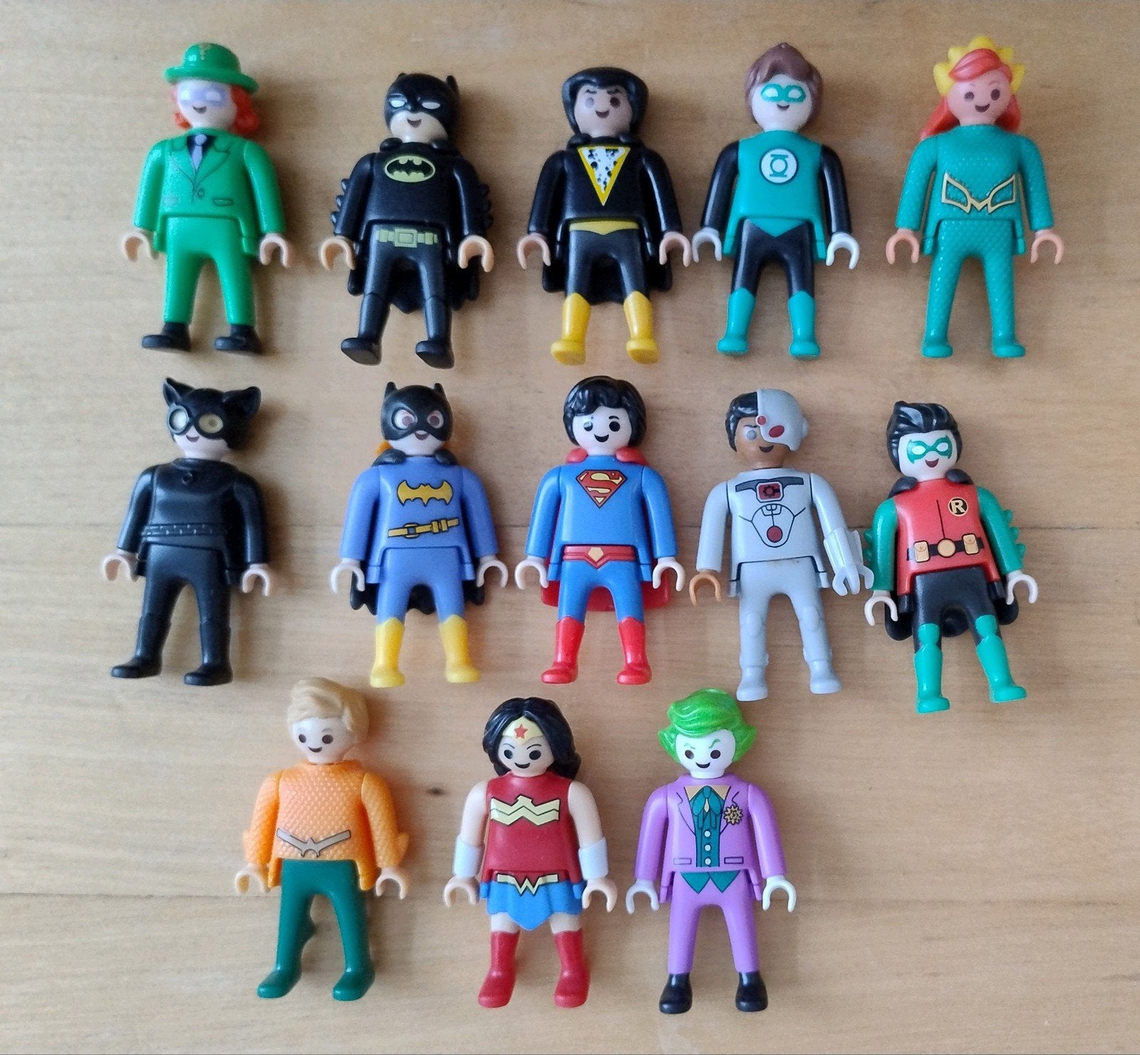 Kinder surprise Playmobil Dc figurine Ferrero, Enlèvement