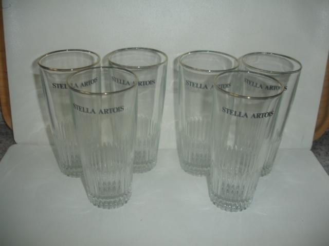 6 bierglazen Stella Artois, 25cl, ribbel, zwarte letters, Verzamelen, Biermerken, Ophalen of Verzenden, Zo goed als nieuw, Glas of Glazen