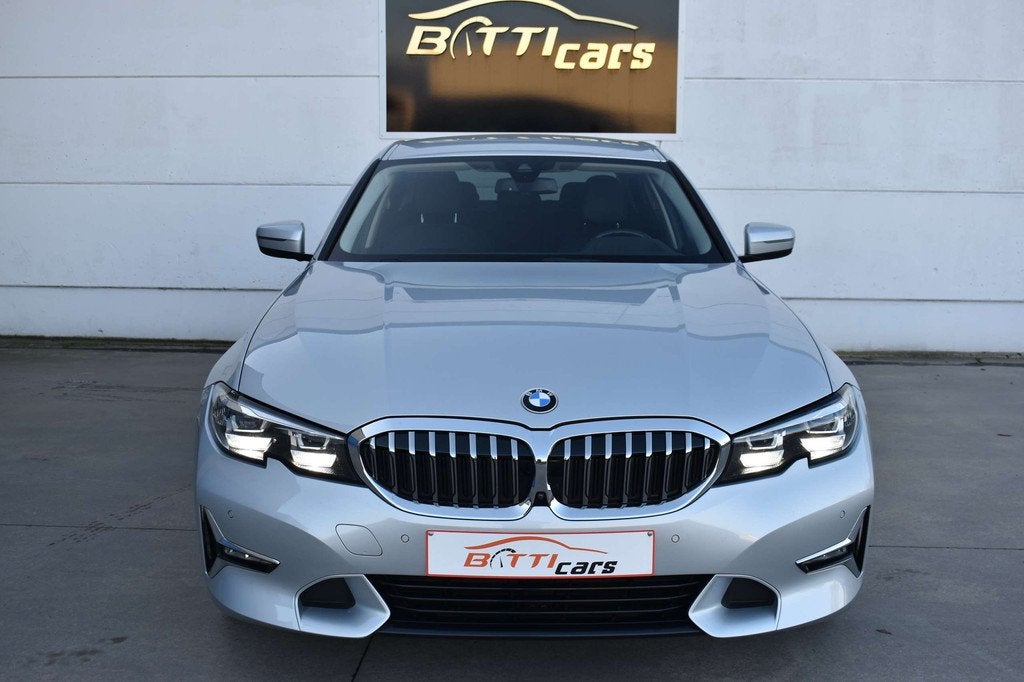 BMW 3 Serie 330 PHEV* Luxury-line* Virt Cockpit* Camera* Key, Auto's, BMW, Automaat, Achterwielaandrijving, Gebruikt, Leder