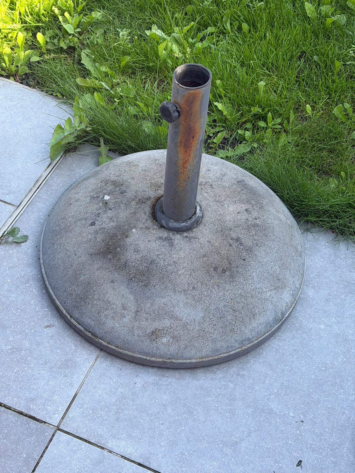 Parasol voet gratis, Enlèvement, Utilisé