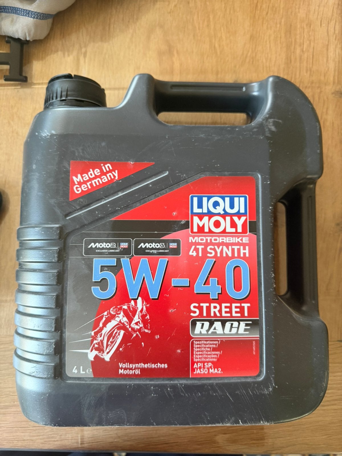LIQUI MOLY 5W-40, Motos, Accessoires | Produits d'entretien, Enlèvement ou Envoi